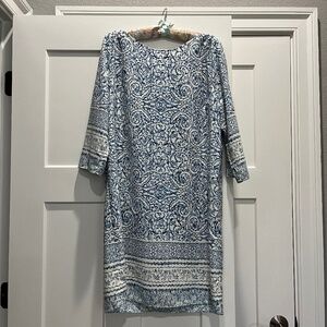 Brand: Skies Are Blue Size: Large Blue and White Pattern